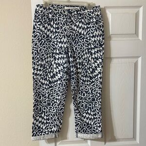 Women Jones New York Black and White Patterned crop pants